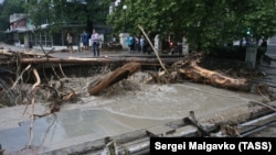 Река Водопадная в Ялта после ливней