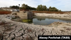 Обмелевшее из-за засухи Бахчисарайское водохранилище (озеро Эгиз-Оба), архивное фото 