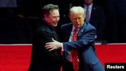 U.S. President Donald Trump (right) and Elon Musk (file photo)